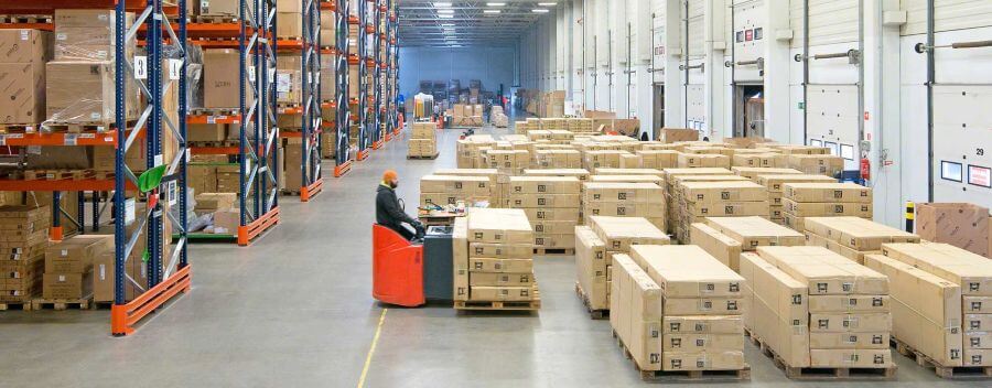 Consolidating goods in China warehouse